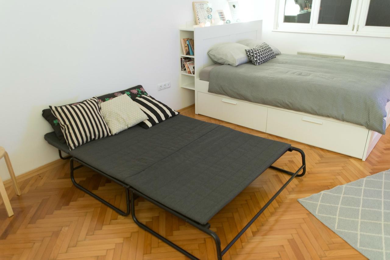 Bright & Stylish Studio Home, Superbly Located Sarajevo Bagian luar foto