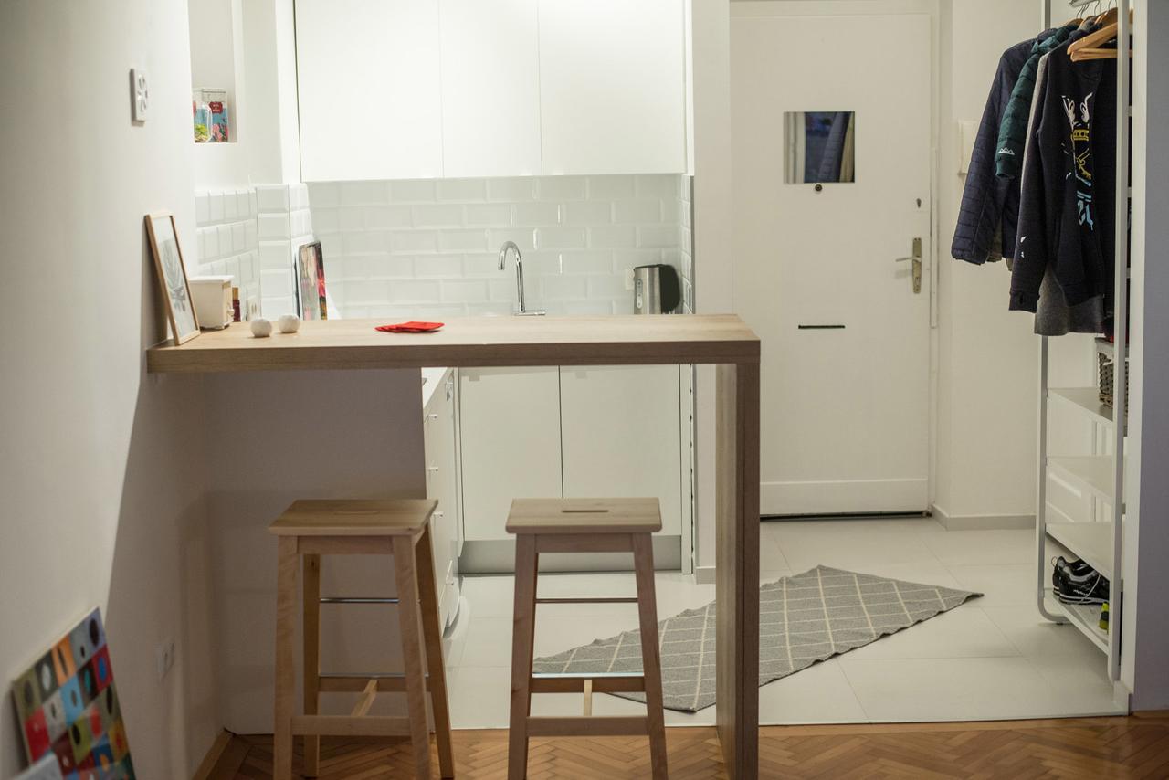 Bright & Stylish Studio Home, Superbly Located Sarajevo Bagian luar foto