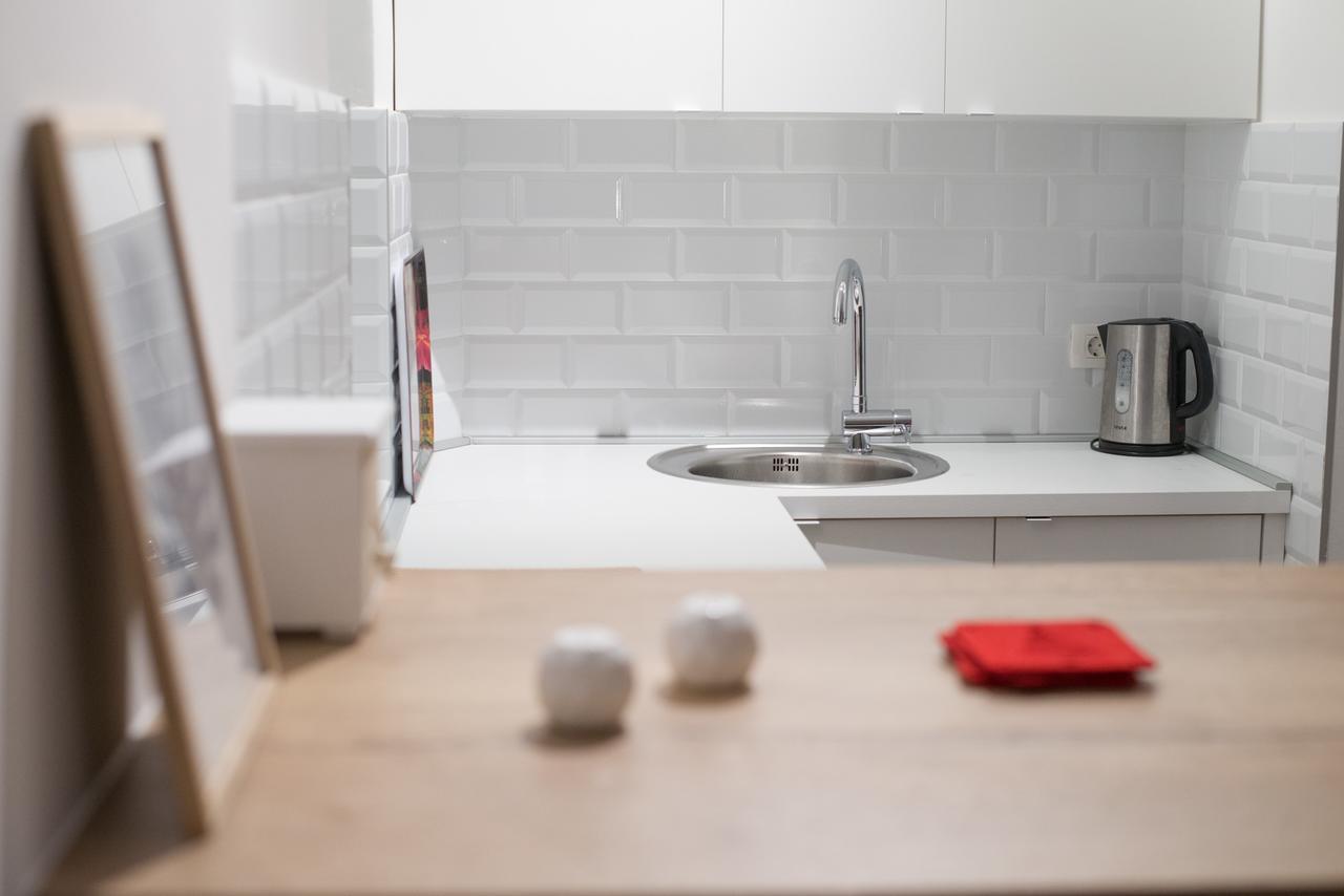 Bright & Stylish Studio Home, Superbly Located Sarajevo Bagian luar foto